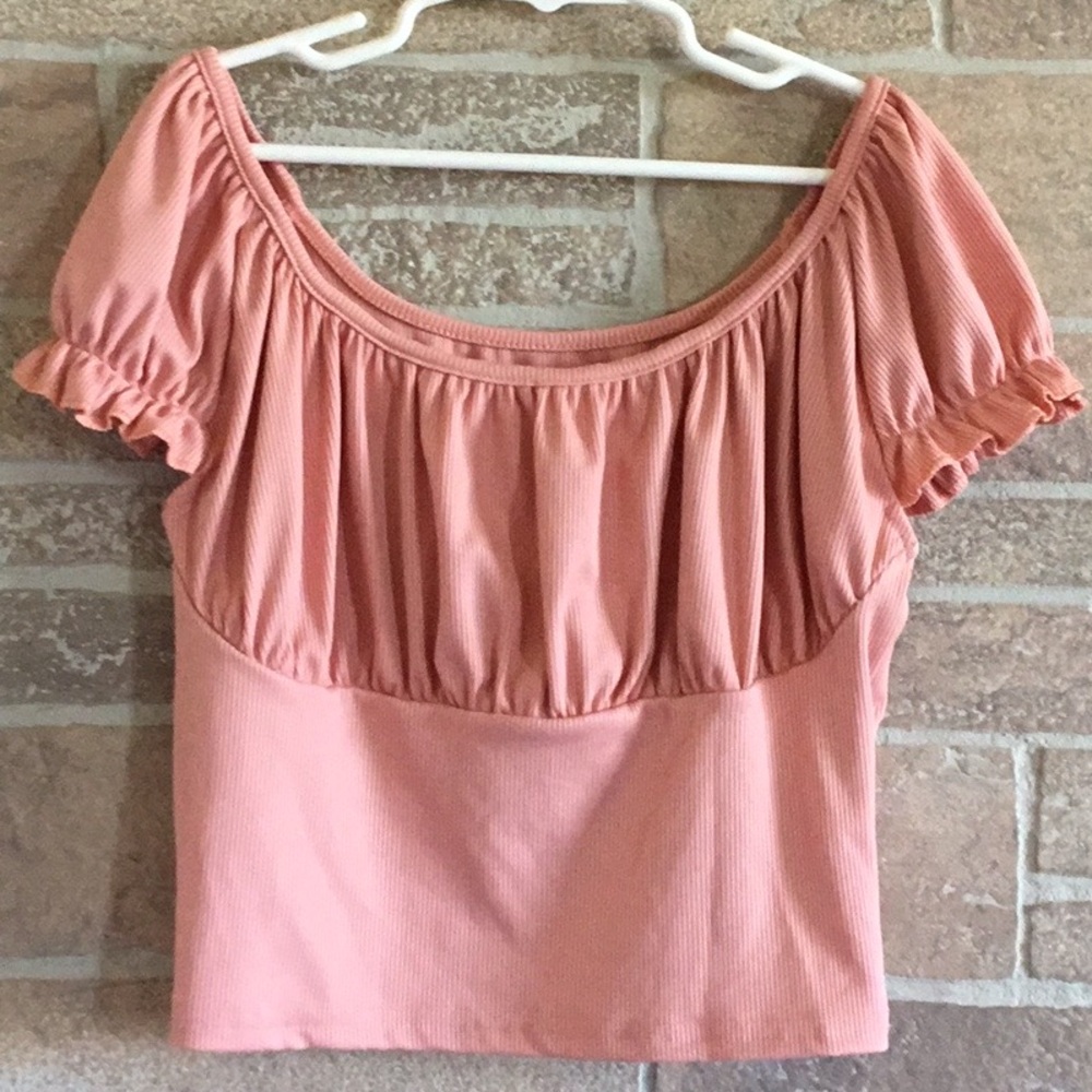 Ribbed Pink Puff Sleeve Top
